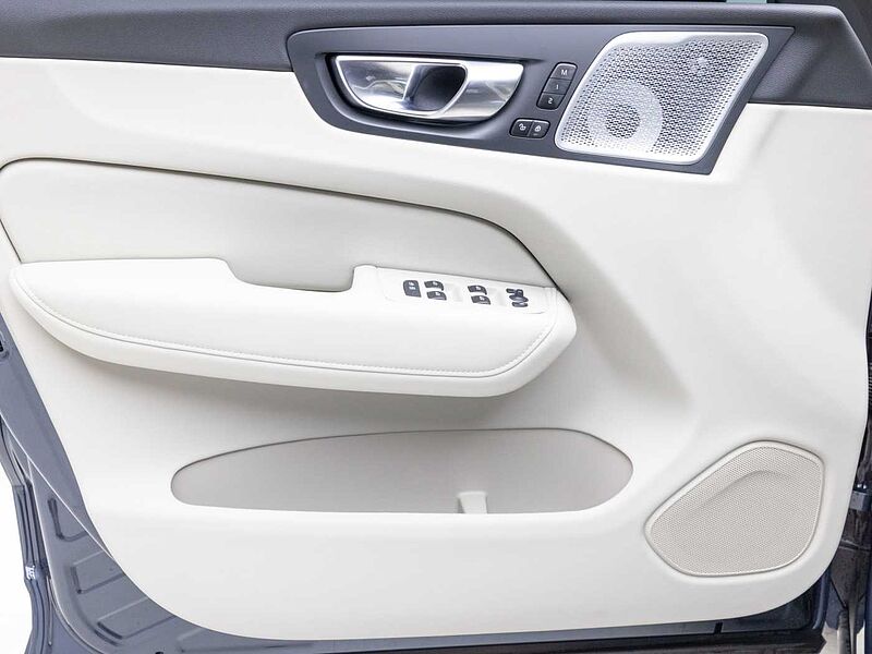Volvo Ultra, B5 AWD 마일드 하이브리드, 가솔린, 다크
