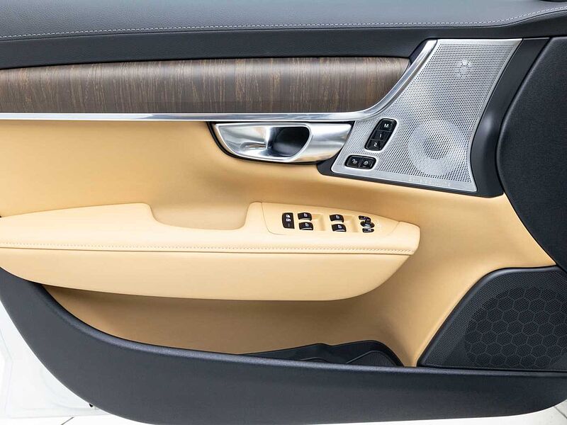 Volvo  Ultra, B5 AWD 마일드 하이브리드, 가솔린, 브라이트