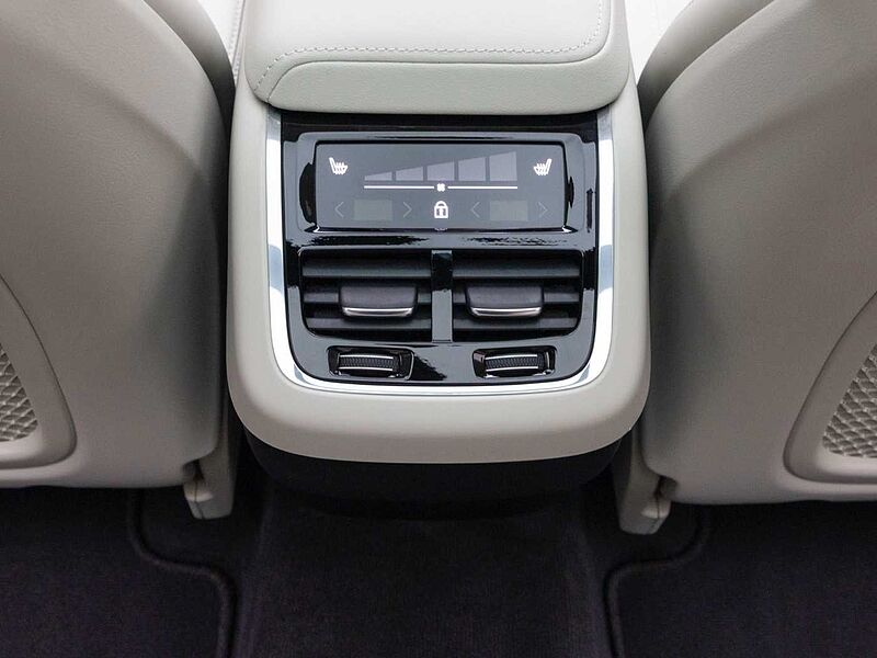 Volvo Ultra, B5 AWD 마일드 하이브리드, 가솔린, 다크
