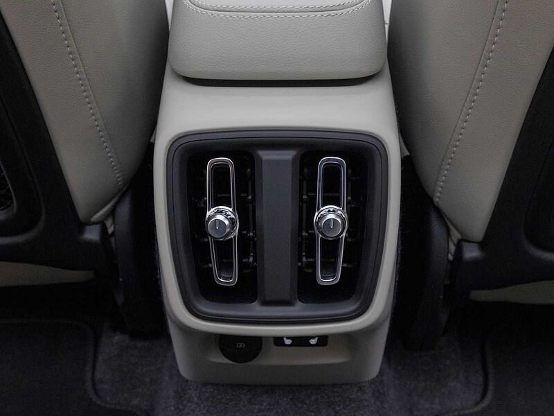 Volvo  Ultra, B4 AWD 마일드 하이브리드, 가솔린, 브라이트