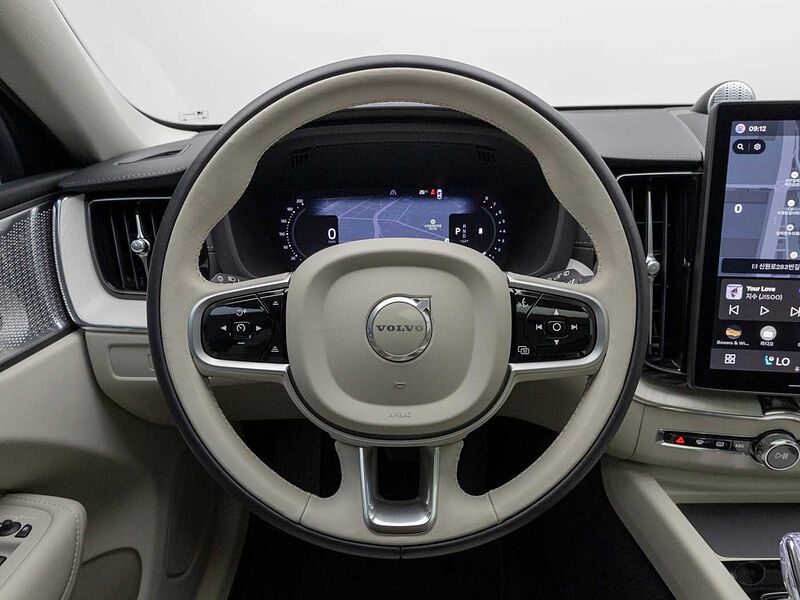 Volvo Ultra, B5 AWD 마일드 하이브리드, 가솔린, 다크