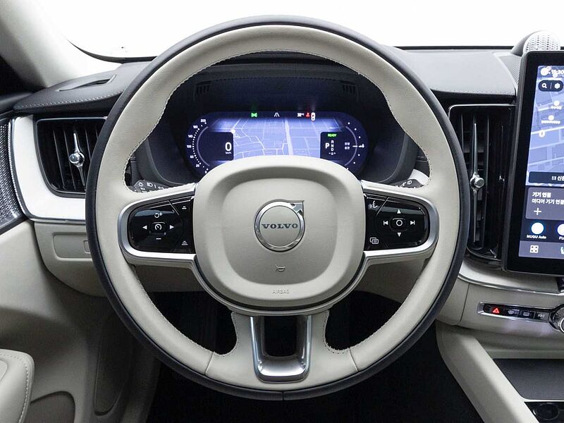 Volvo  Ultra, T8 AWD 플러그-인 하이브리드, 전기/가솔린, 브라이트