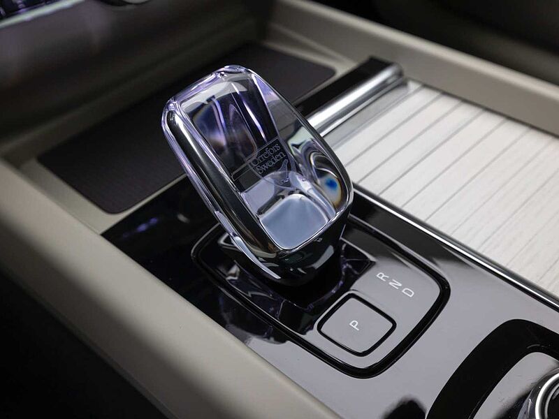 Volvo  Ultra, T8 AWD 플러그-인 하이브리드, 전기/가솔린, 브라이트