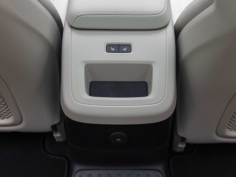 Volvo  Ultra, T8 AWD 플러그-인 하이브리드, 전기/가솔린, 브라이트
