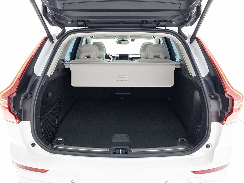 Volvo  Ultra, T8 AWD 플러그-인 하이브리드, 전기/가솔린, 브라이트