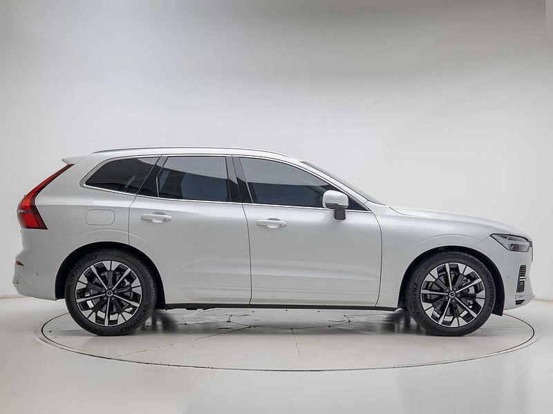 Volvo  Ultra, T8 AWD 플러그-인 하이브리드, 전기/가솔린, 브라이트