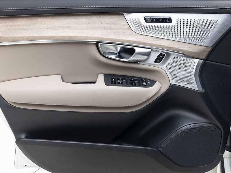 Volvo  Ultra, B6 AWD 마일드 하이브리드, 가솔린, 다크, 7 좌석