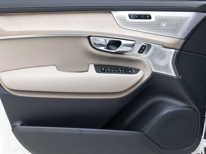 Volvo Ultra, T8 AWD 플러그-인 하이브리드, 전기/가솔린, 브라이트, 7 좌석