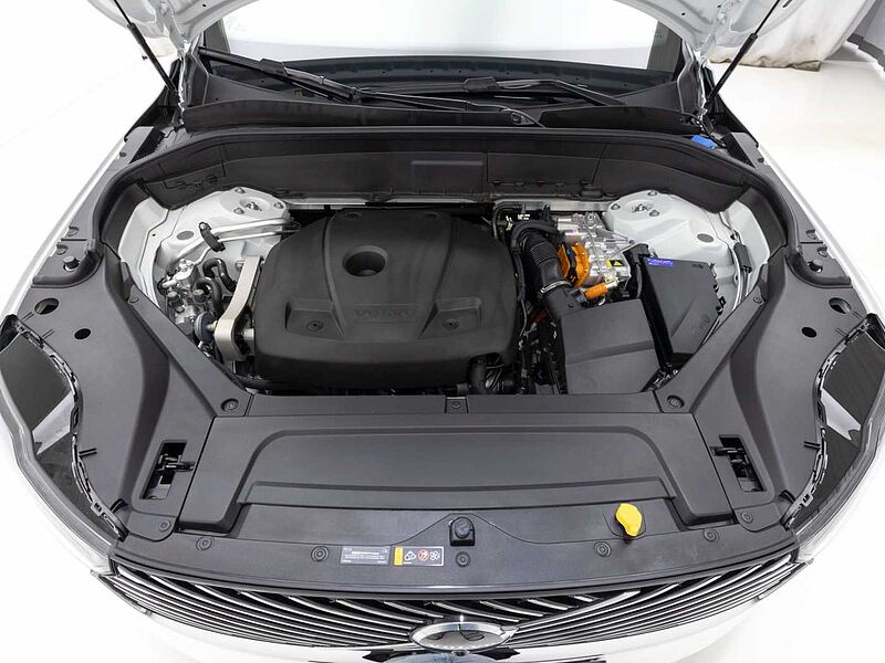 Volvo Ultra, T8 AWD 플러그-인 하이브리드, 전기/가솔린, 브라이트, 7 좌석