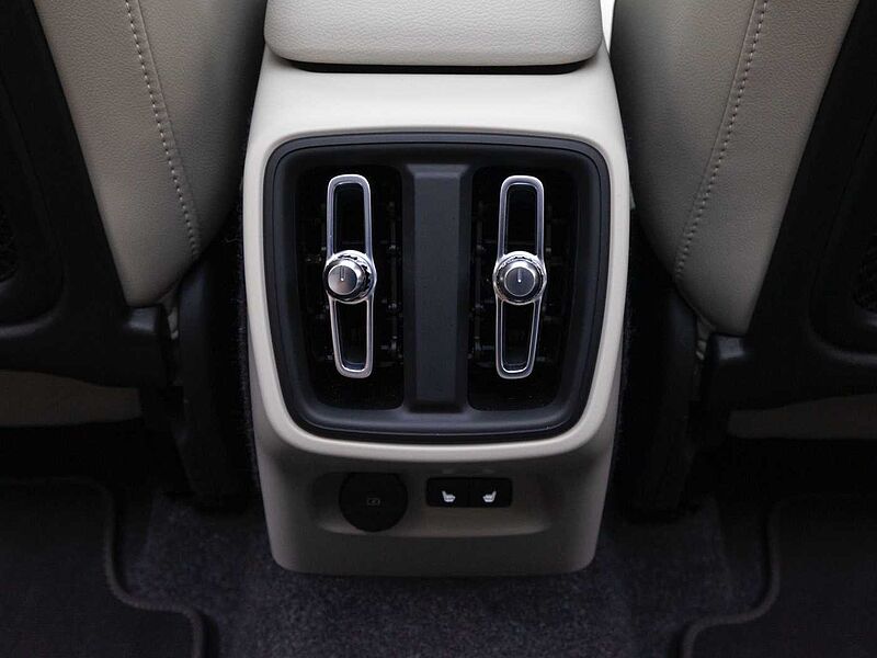 Volvo  Ultra, B4 AWD 마일드 하이브리드, 가솔린, 브라이트