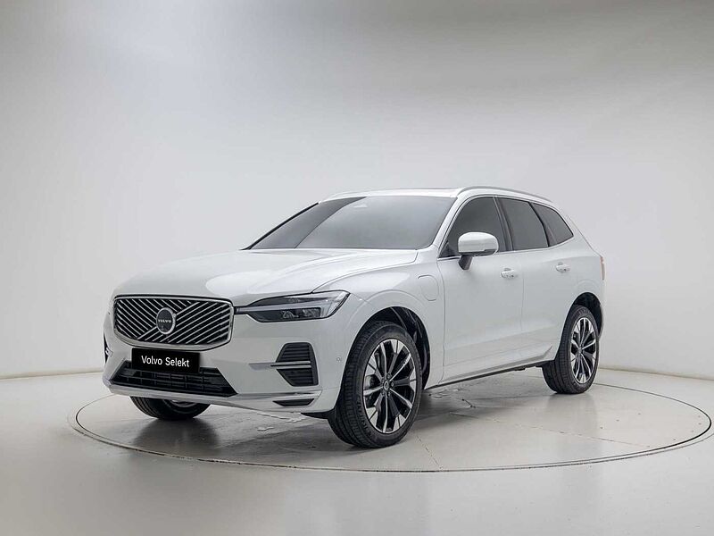 Volvo Ultra, T8 AWD 플러그-인 하이브리드, 전기/가솔린, 브라이트