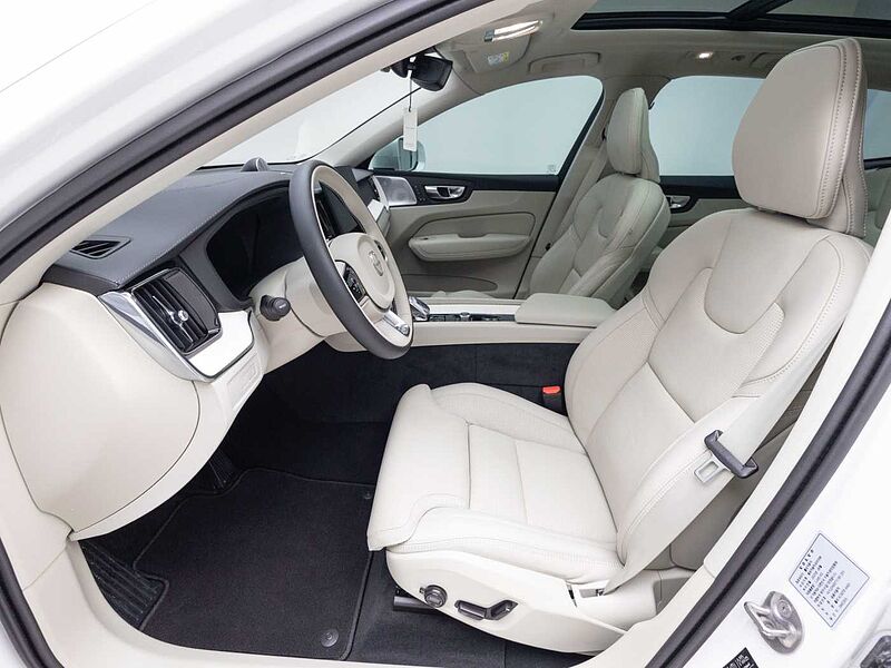 Volvo Ultra, T8 AWD 플러그-인 하이브리드, 전기/가솔린, 브라이트