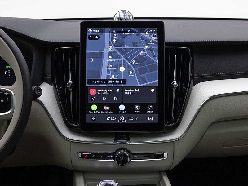 Volvo Ultra, T8 AWD 플러그-인 하이브리드, 전기/가솔린, 브라이트