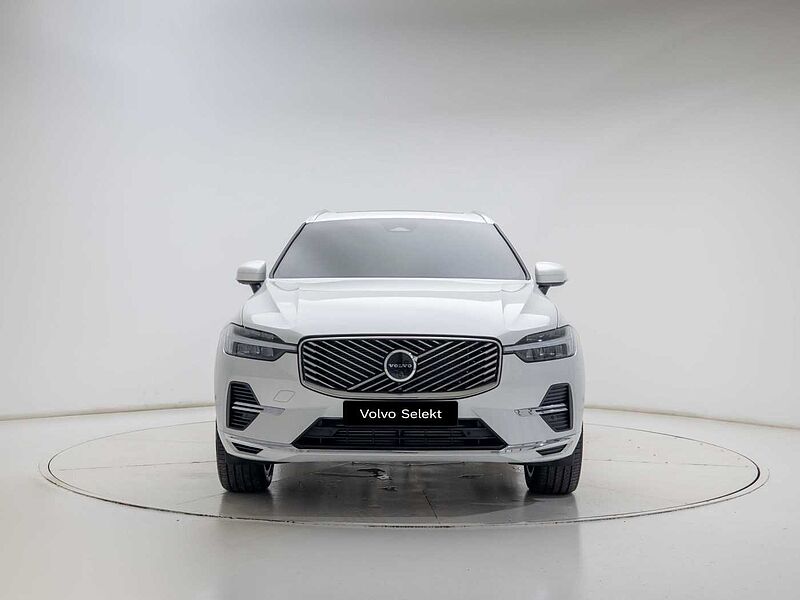 Volvo Ultra, T8 AWD 플러그-인 하이브리드, 전기/가솔린, 브라이트