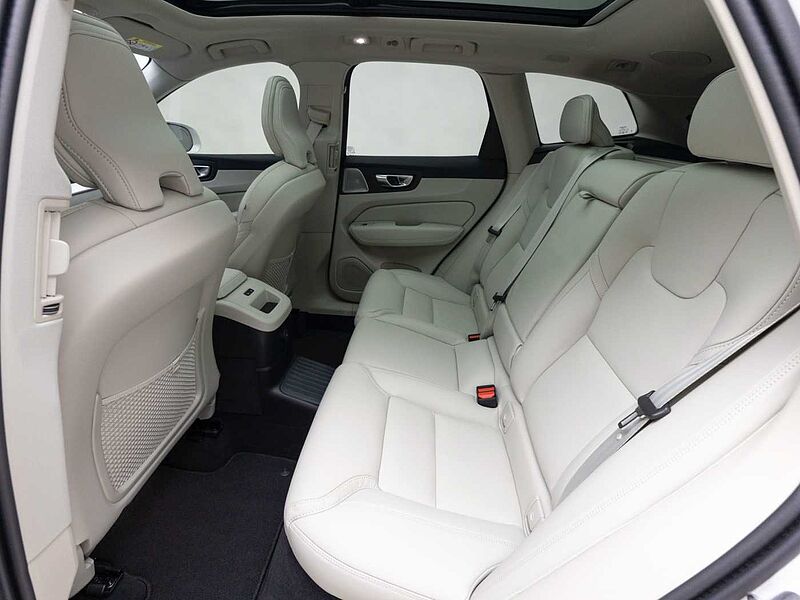 Volvo  Ultra, T8 AWD 플러그-인 하이브리드, 전기/가솔린, 브라이트