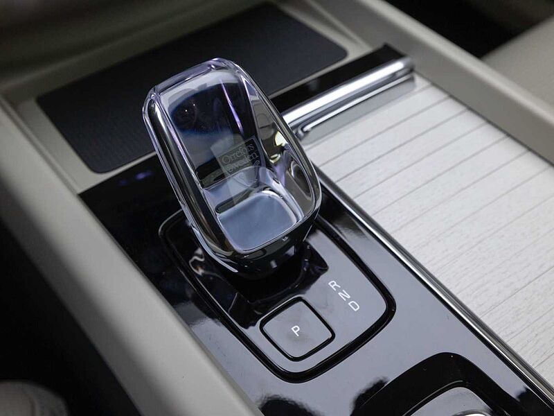 Volvo  Ultra, T8 AWD 플러그-인 하이브리드, 전기/가솔린, 브라이트