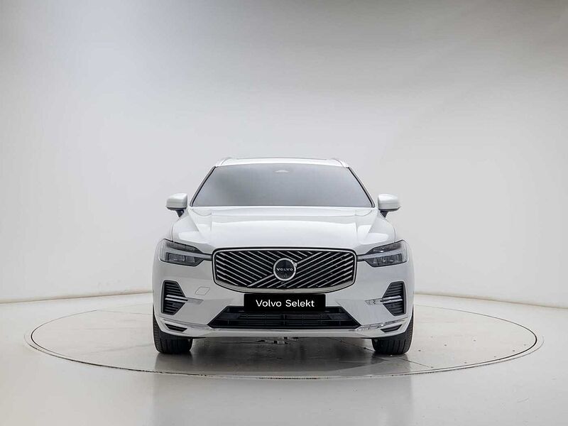Volvo  Ultra, T8 AWD 플러그-인 하이브리드, 전기/가솔린, 브라이트
