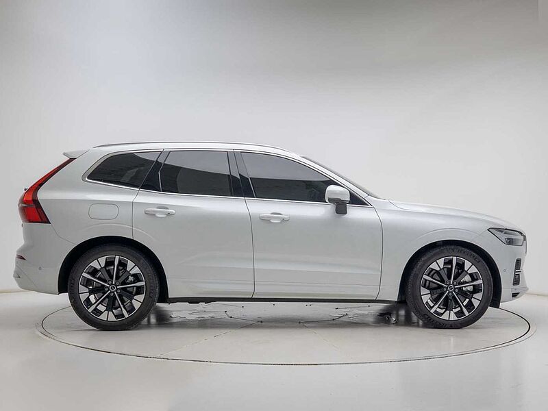 Volvo  Ultra, T8 AWD 플러그-인 하이브리드, 전기/가솔린, 브라이트