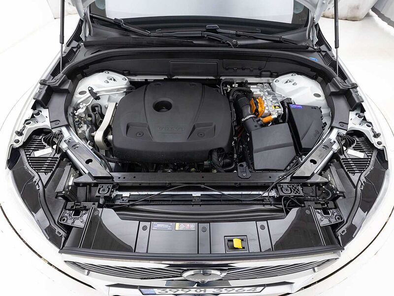 Volvo  Ultra, T8 AWD 플러그-인 하이브리드, 전기/가솔린, 브라이트