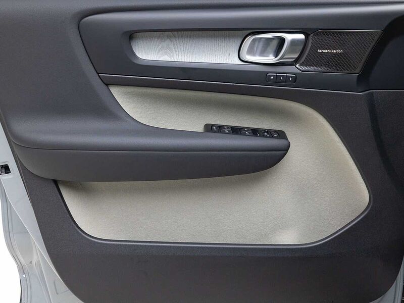 Volvo Ultra, B4 AWD 마일드 하이브리드, 가솔린, 브라이트