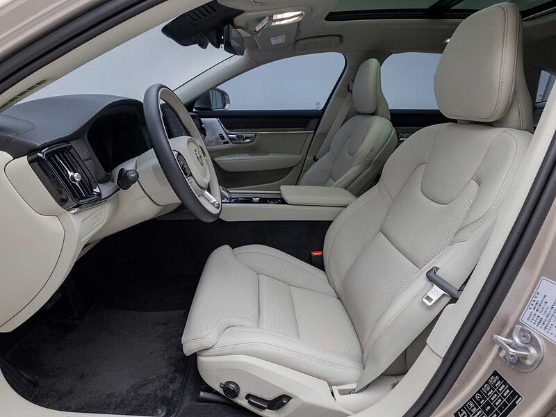 Volvo  Ultra, T8 AWD 플러그-인 하이브리드, 전기/가솔린, 브라이트