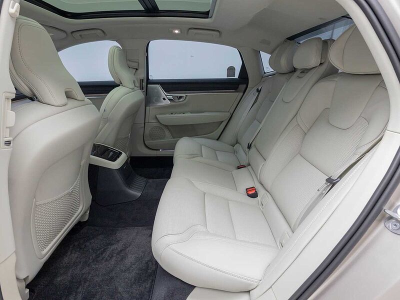 Volvo  Ultra, T8 AWD 플러그-인 하이브리드, 전기/가솔린, 브라이트