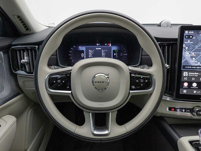 Volvo  Ultra, T8 AWD 플러그-인 하이브리드, 전기/가솔린, 브라이트