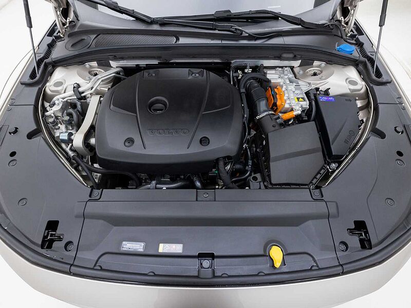 Volvo  Ultra, T8 AWD 플러그-인 하이브리드, 전기/가솔린, 브라이트