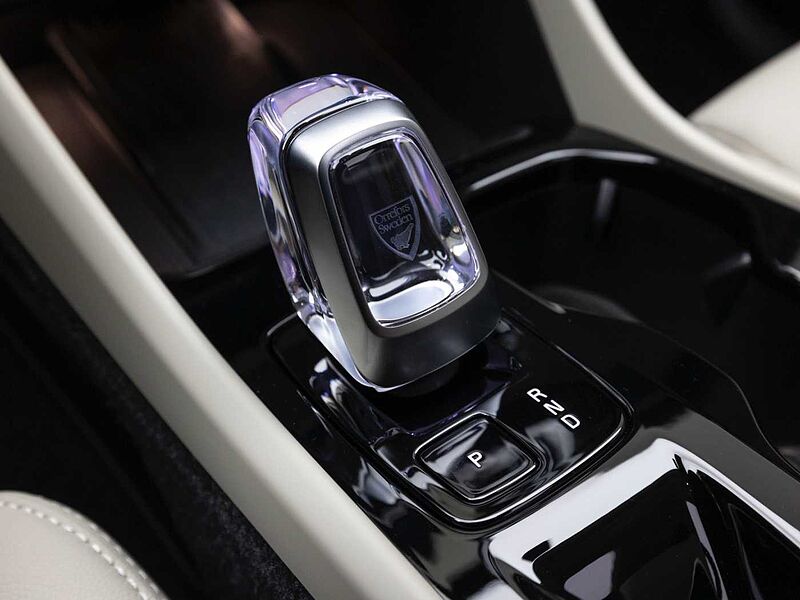 Volvo  Ultra, B4 AWD 마일드 하이브리드, 가솔린, 다크