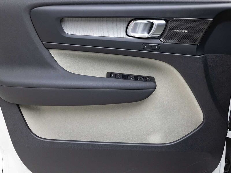 Volvo  Ultra, B4 AWD 마일드 하이브리드, 가솔린, 다크