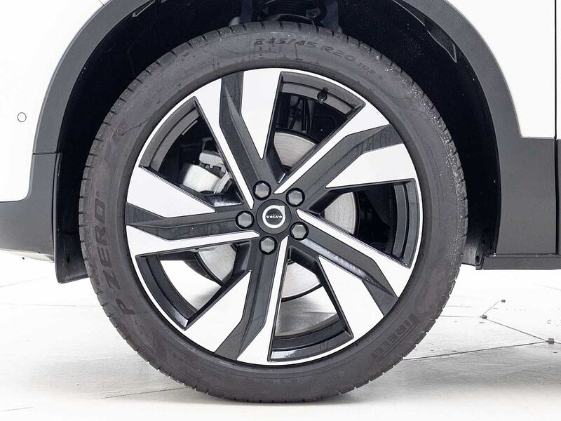 Volvo  Ultra, B4 AWD 마일드 하이브리드, 가솔린, 다크
