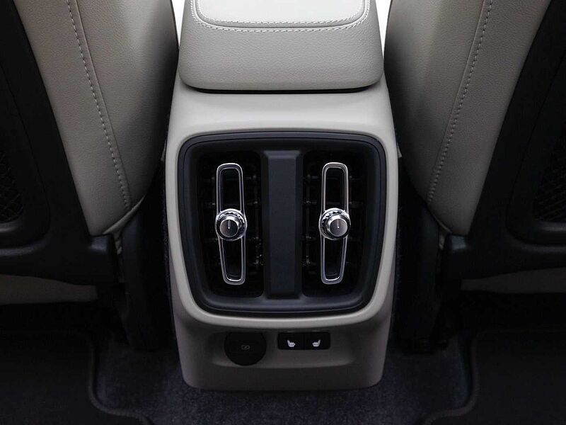 Volvo  Ultra, B4 AWD 마일드 하이브리드, 가솔린, 브라이트