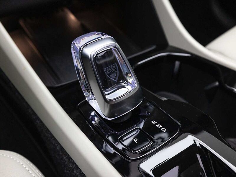 Volvo  Ultra, B4 AWD 마일드 하이브리드, 가솔린, 브라이트