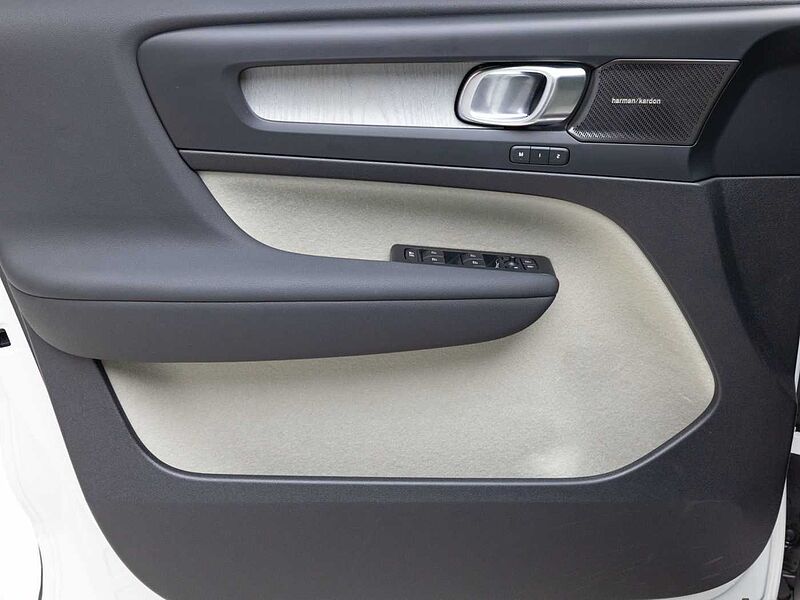 Volvo  Ultra, B4 AWD 마일드 하이브리드, 가솔린, 브라이트