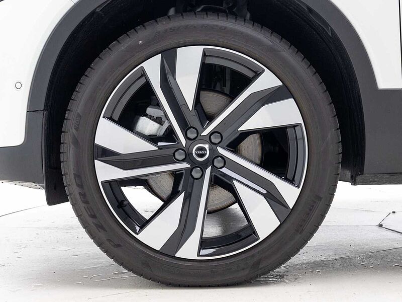 Volvo  Ultra, B4 AWD 마일드 하이브리드, 가솔린, 다크