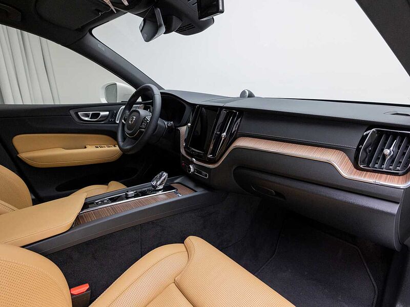 Volvo  Ultimate, B5 AWD 마일드 하이브리드, 가솔린, 브라이트